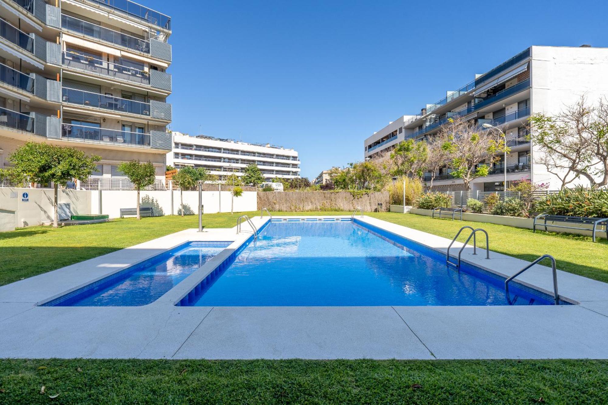 Hauzify I Apartament Mestral Cambrils Eksteriør billede